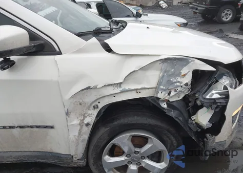 2018 Jeep Compass Latitude 4X4 из США, поврежденный, VIN 3C4NJDBB3JT161858